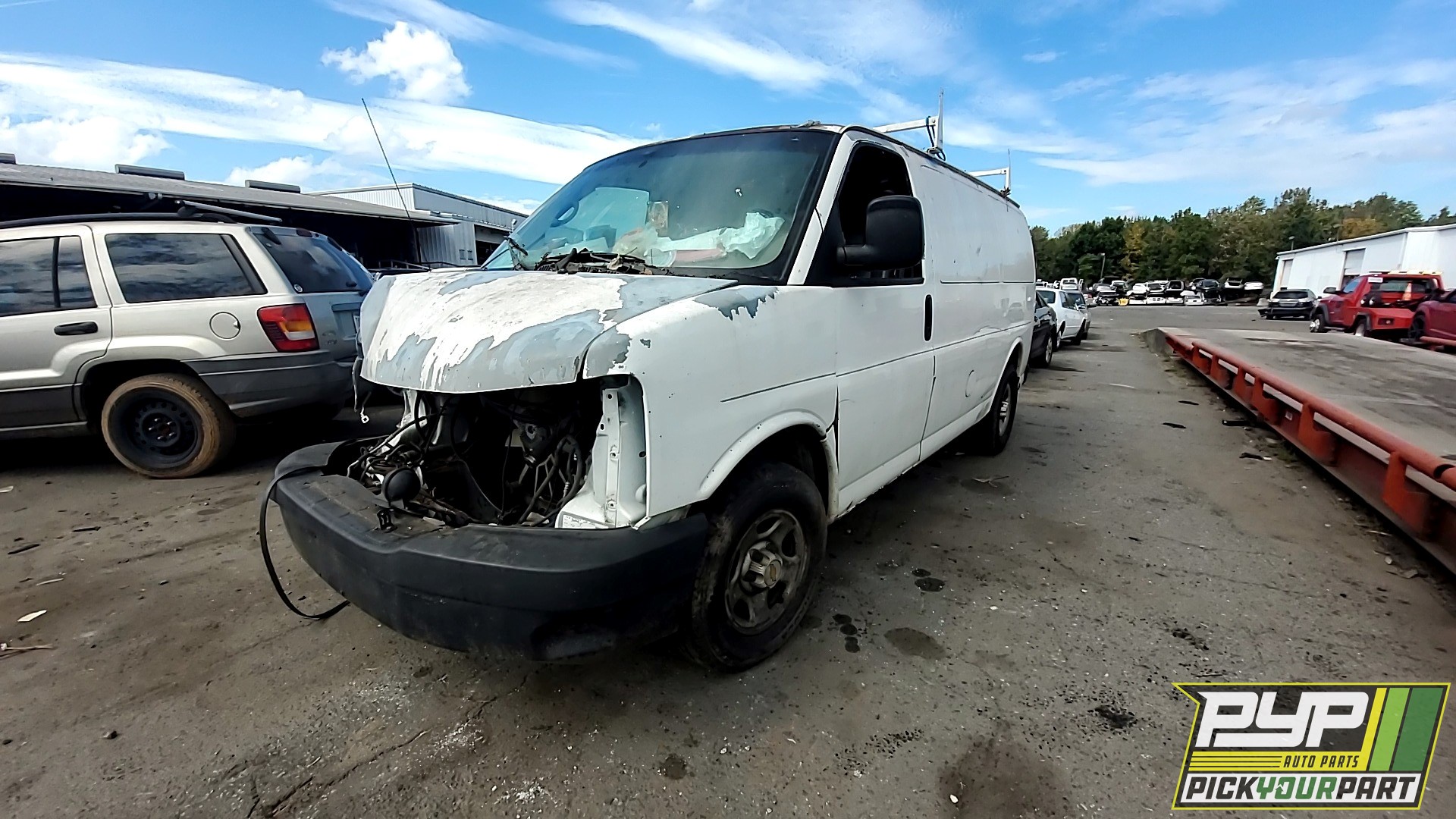 2004 CHEVROLET EXPRESS 1500 available for parts