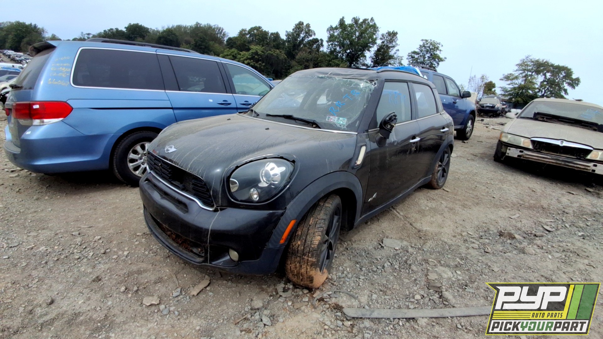 2012 MINI COOPER COUNTRYMAN available for parts