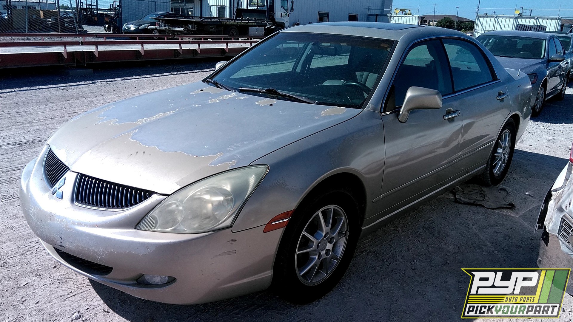 2004 MITSUBISHI DIAMANTE partes disponibles
