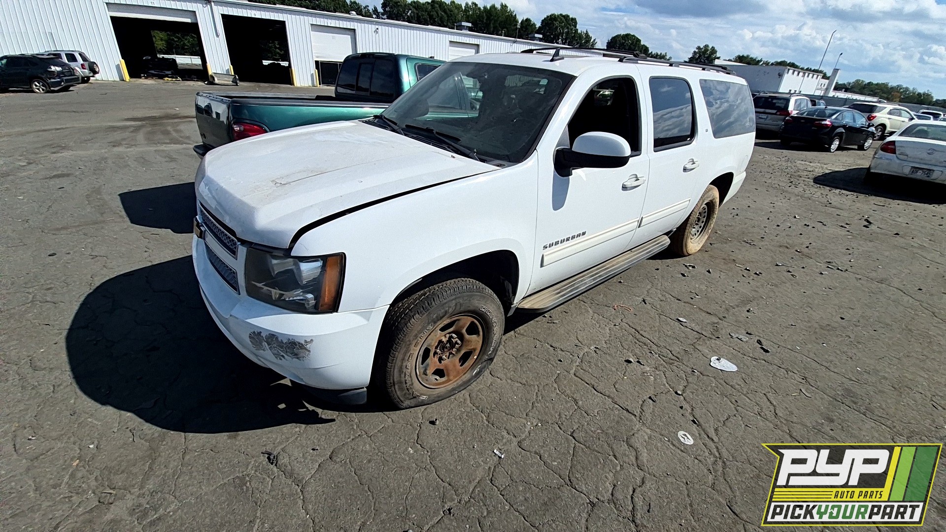 2011 CHEVROLET SUBURBAN 1500 partes disponibles