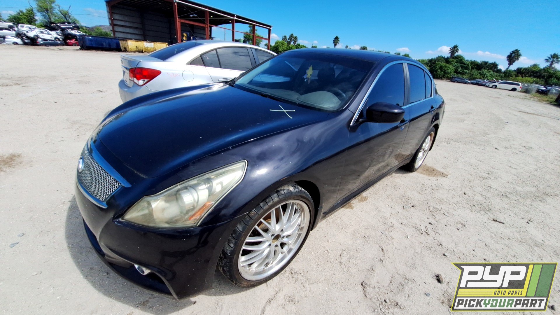 2013 INFINITI G37 partes disponibles