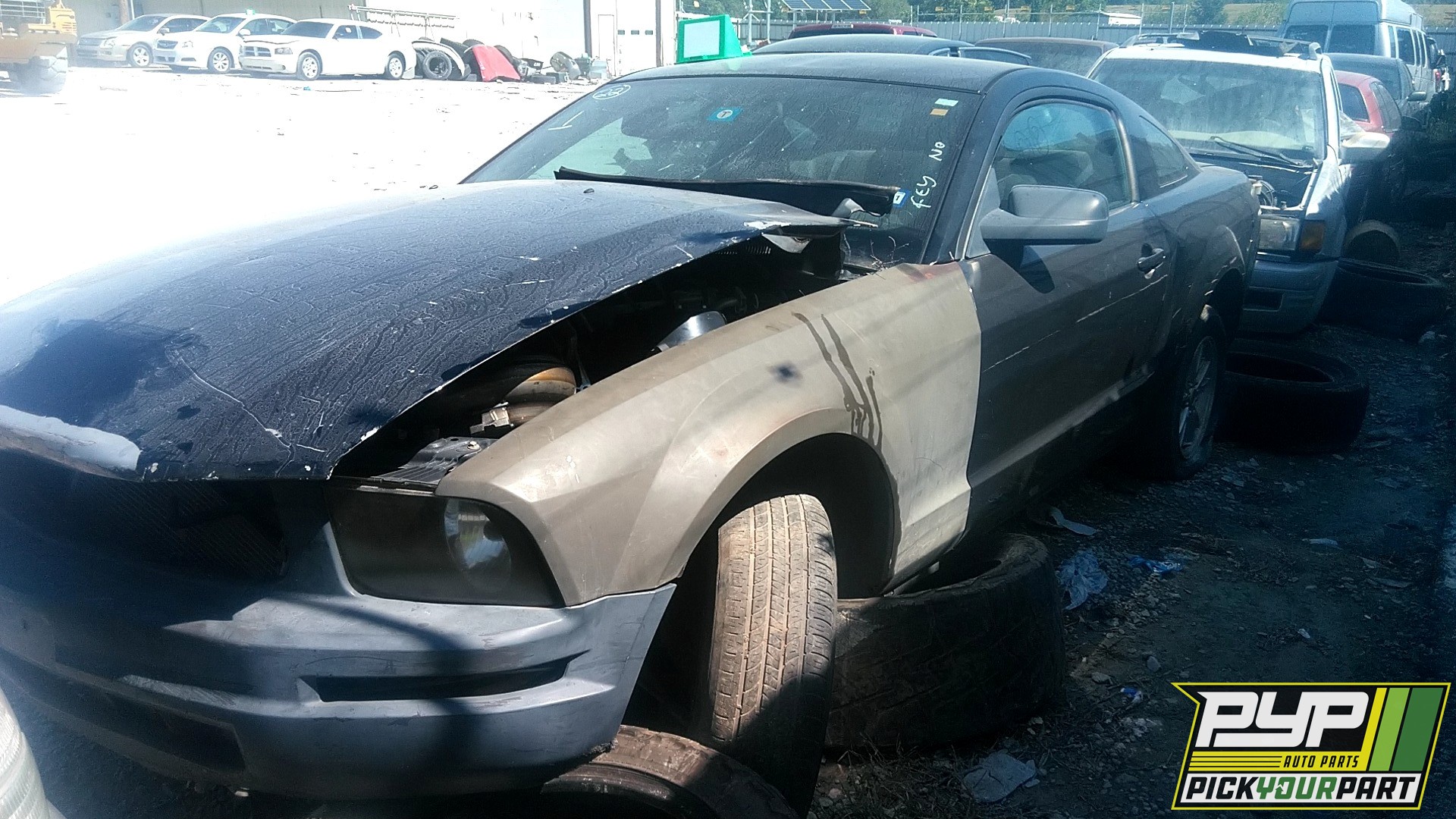 2009 FORD MUSTANG available for parts