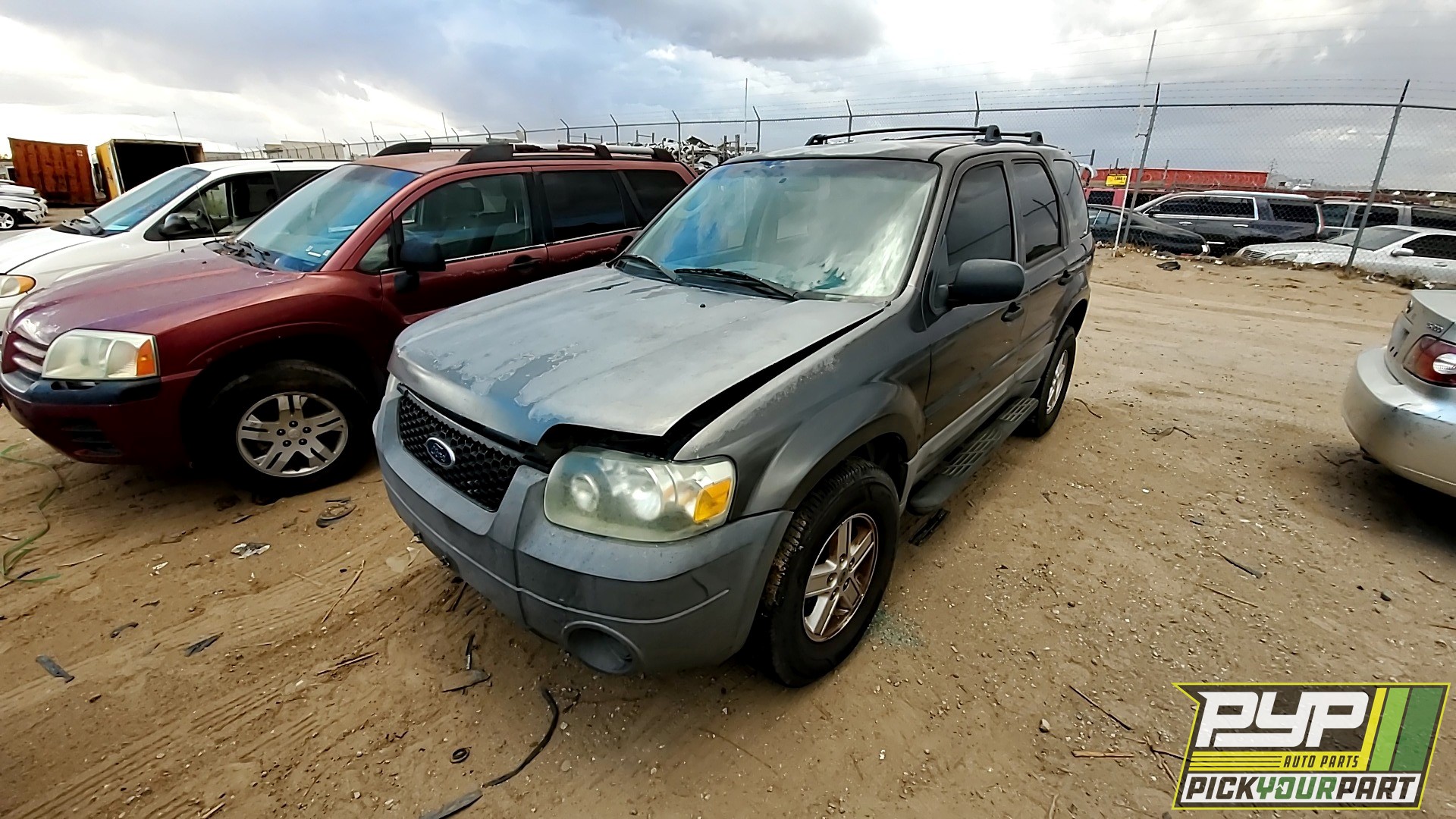 2005 FORD ESCAPE available for parts