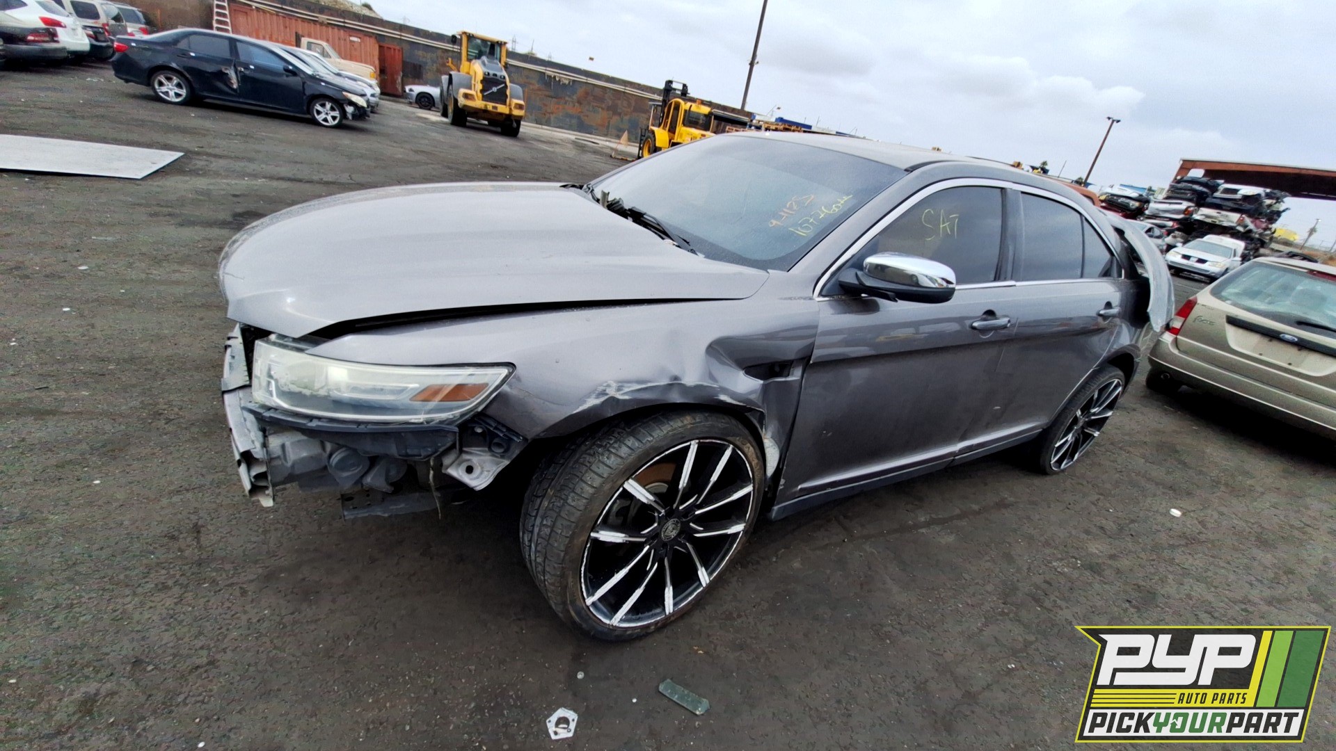2013 FORD TAURUS partes disponibles