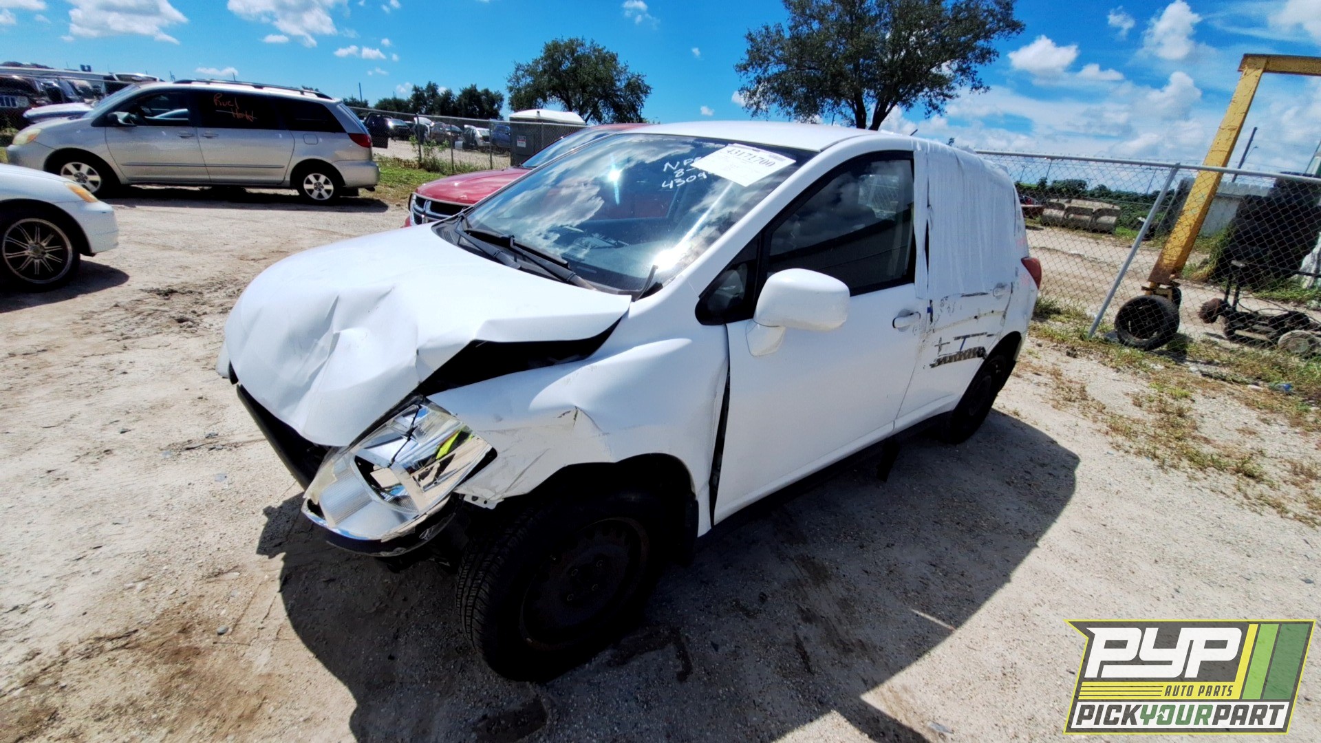 2011 NISSAN VERSA partes disponibles