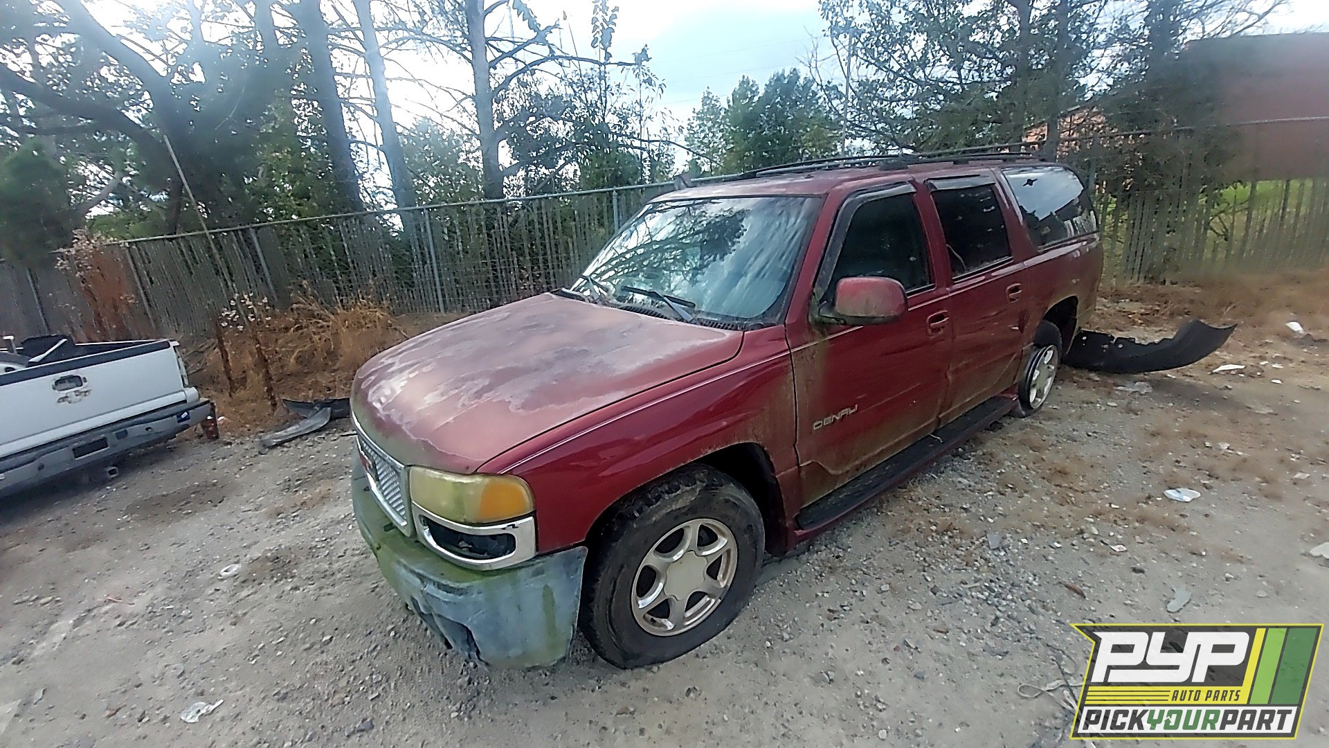 2001 GMC YUKON XL 1500 available for parts