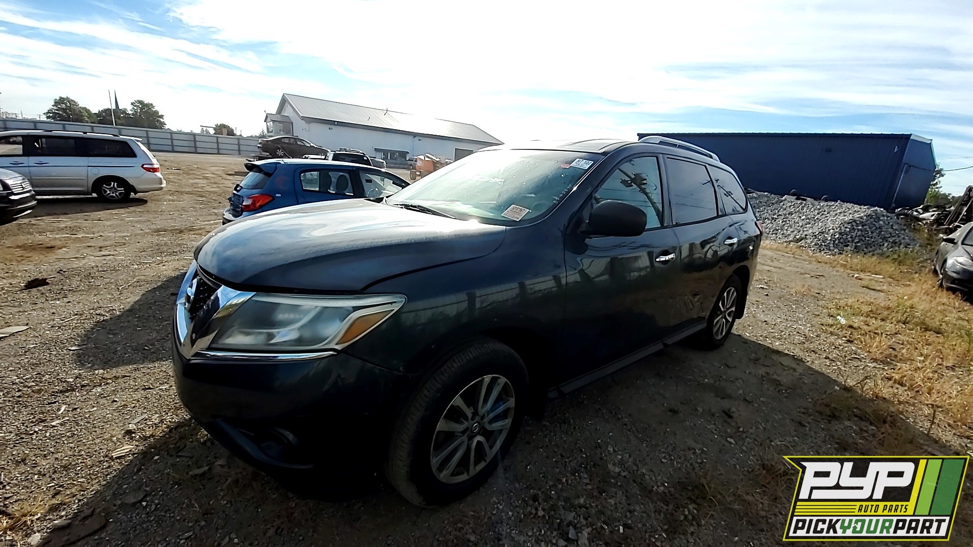 2013 NISSAN PATHFINDER available for parts