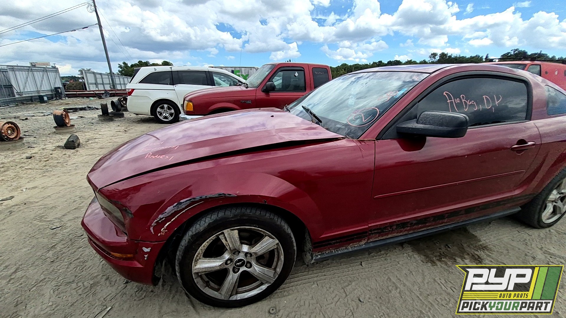 2006 FORD MUSTANG available for parts