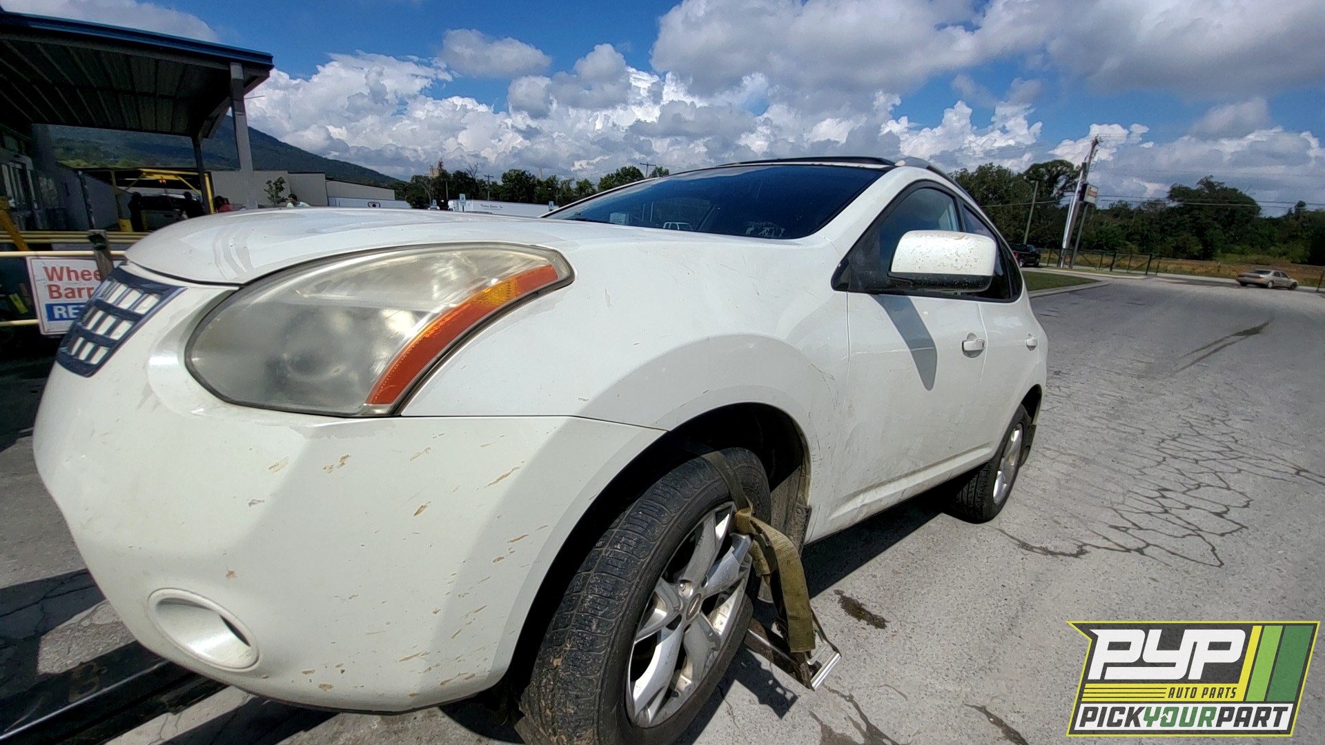 2009 NISSAN ROGUE available for parts