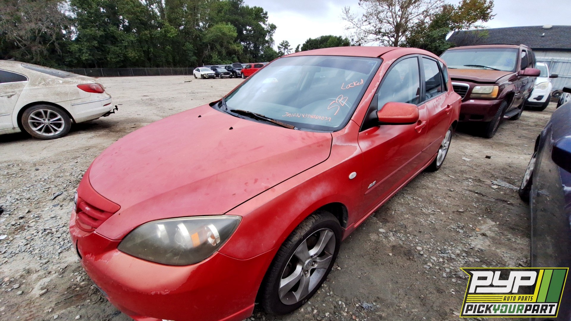 2004 MAZDA 3 available for parts