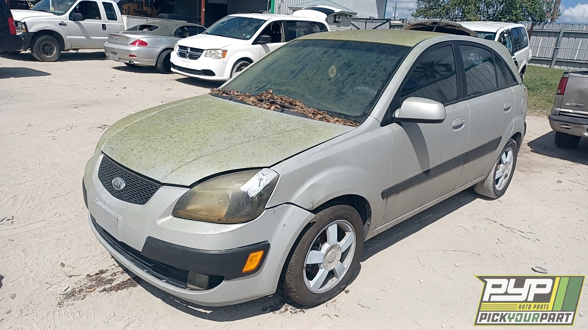 2006 KIA RIO5 partes disponibles