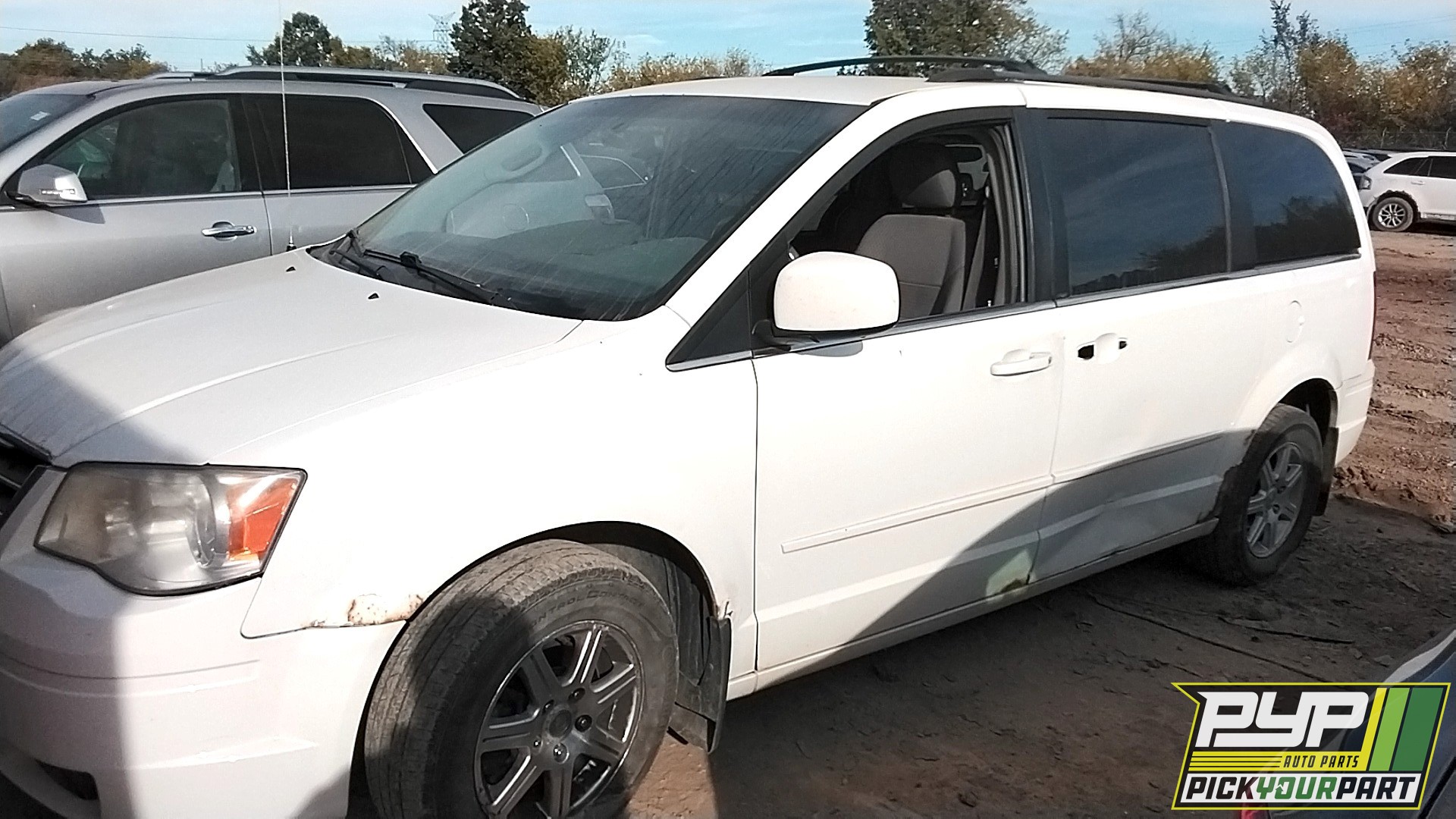 2008 CHRYSLER TOWN & COUNTRY available for parts