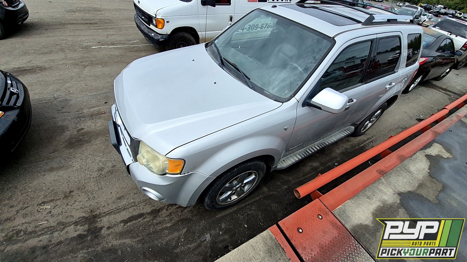 2008 FORD ESCAPE available for parts