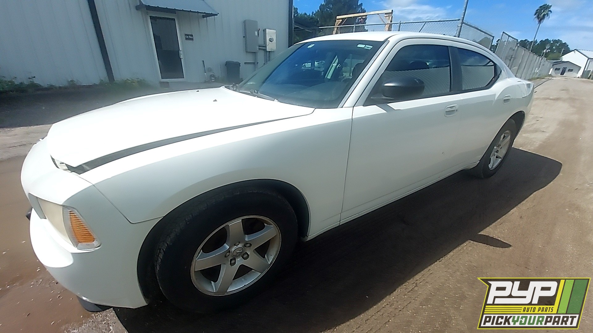 2008 DODGE CHARGER available for parts