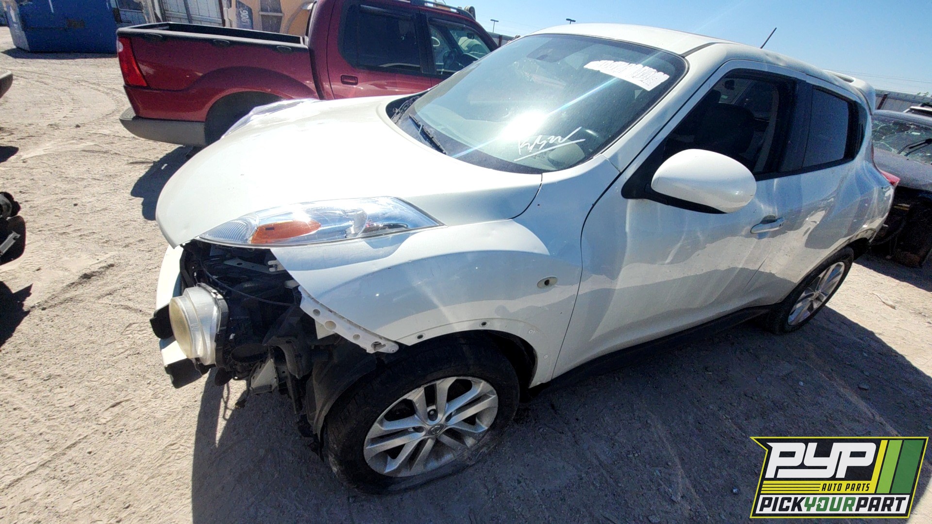 2011 NISSAN JUKE partes disponibles