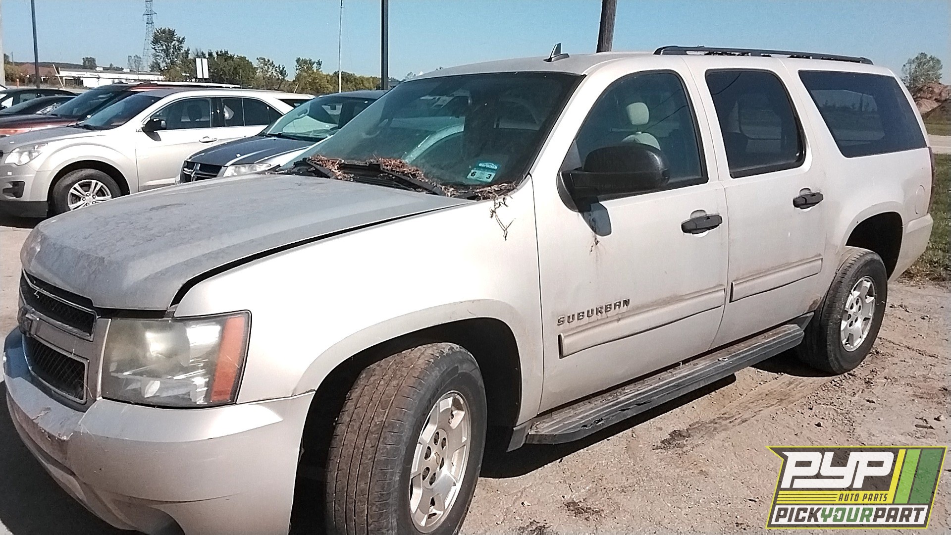 2010 CHEVROLET SUBURBAN 1500 partes disponibles