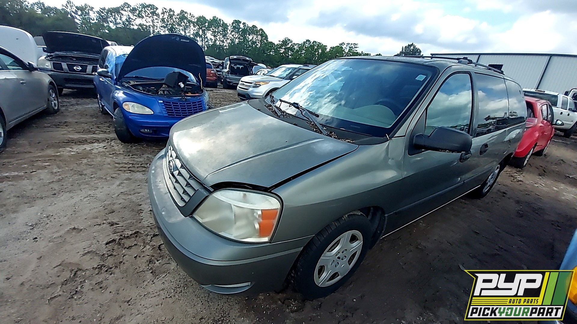 2004 FORD FREESTAR available for parts