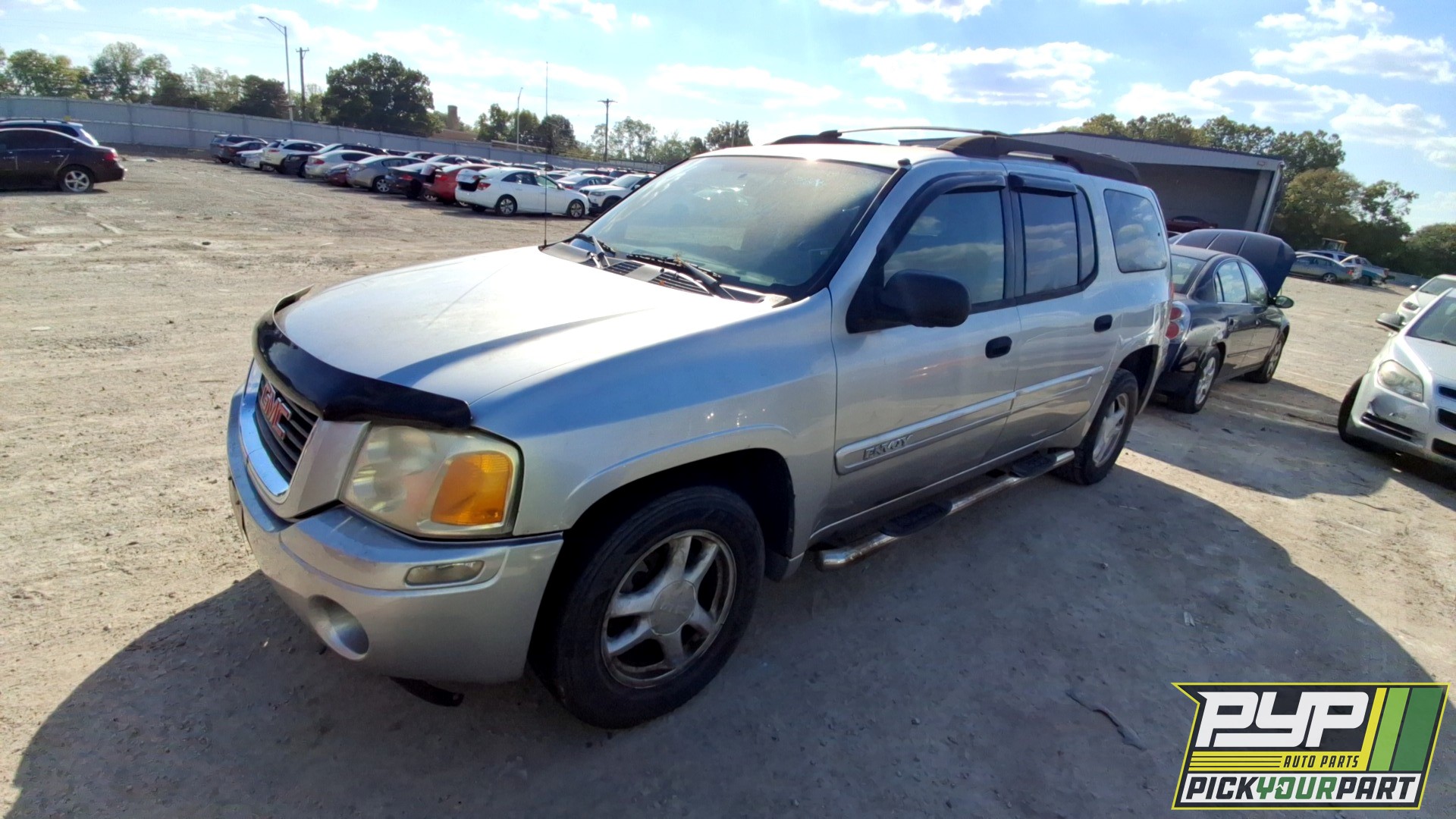 2004 GMC ENVOY XL available for parts