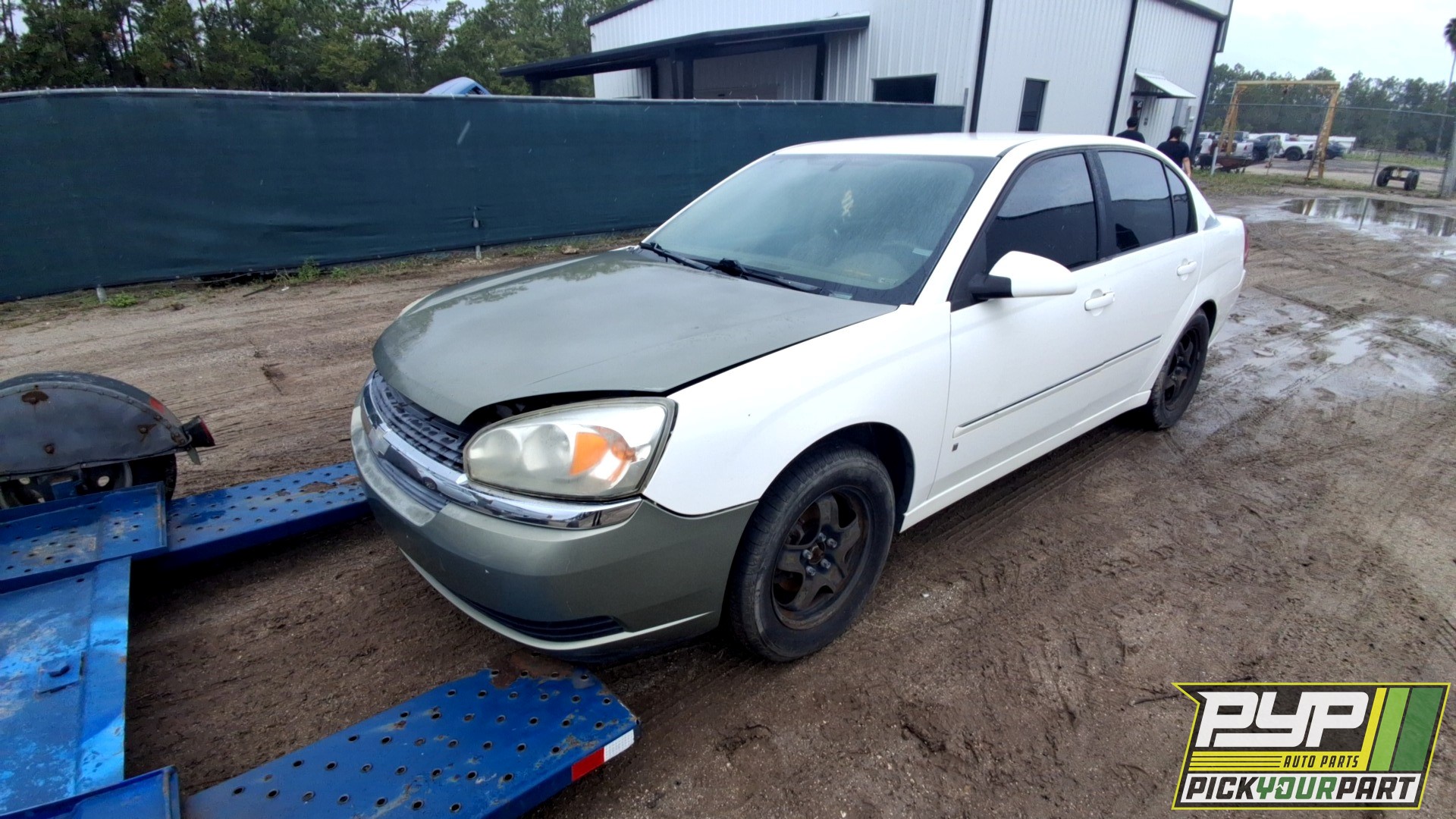 2006 CHEVROLET MALIBU available for parts