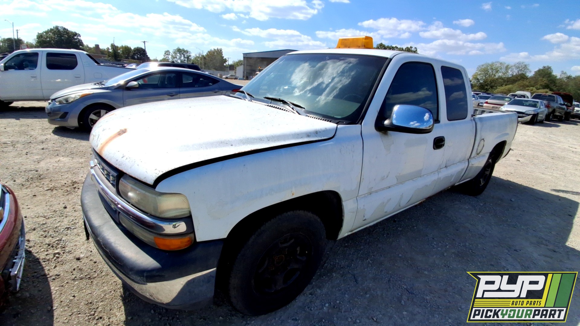 2001 CHEVROLET SILVERADO 1500 available for parts