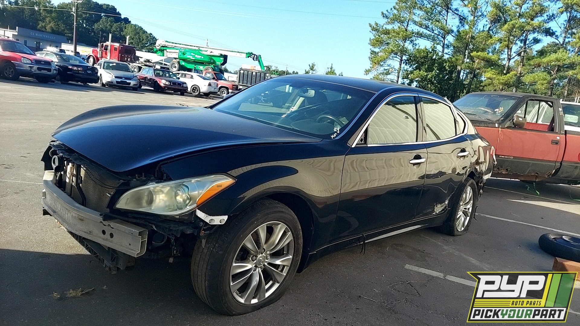 2011 INFINITI M37 available for parts