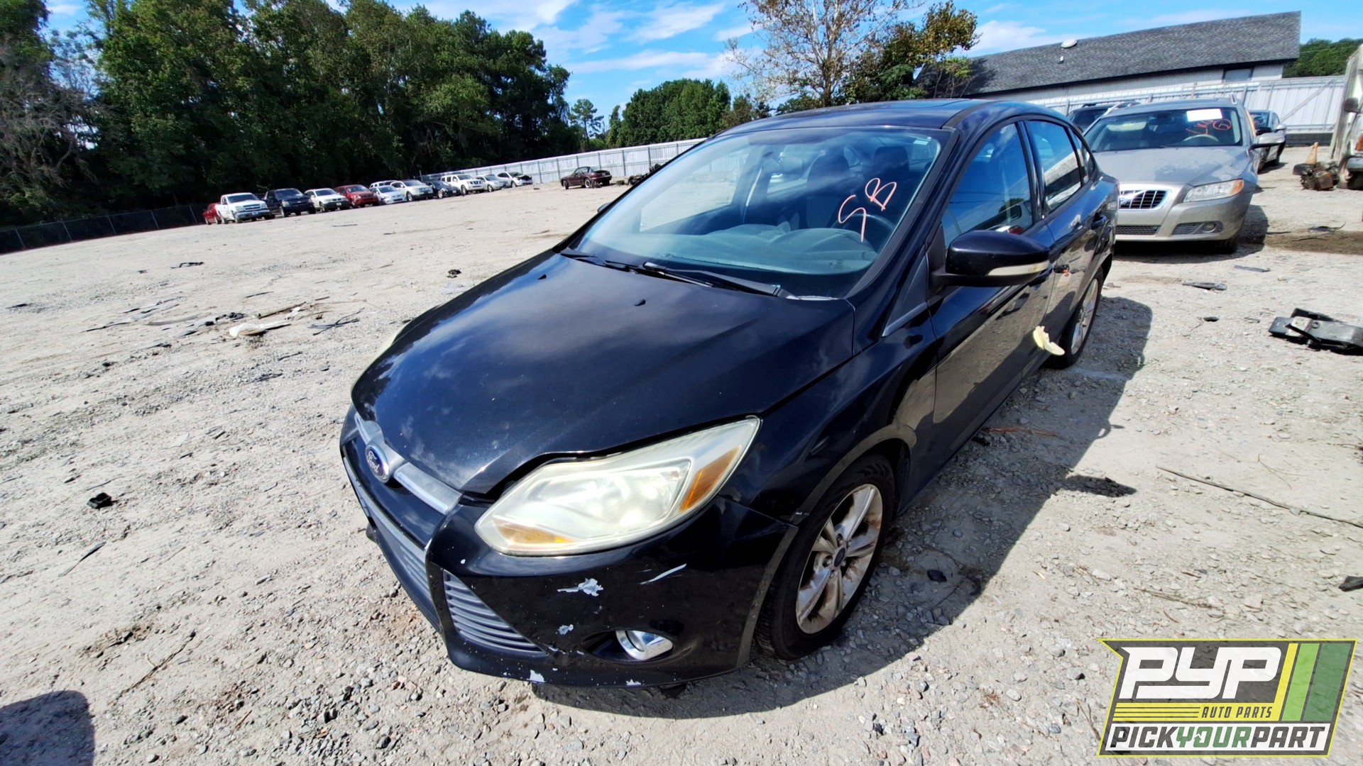 2014 FORD FOCUS available for parts