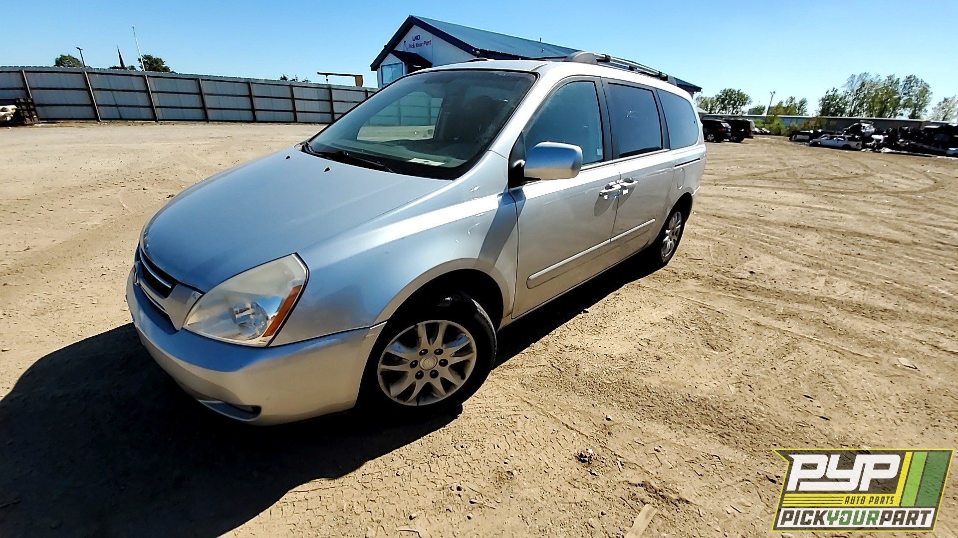 2007 KIA SEDONA available for parts