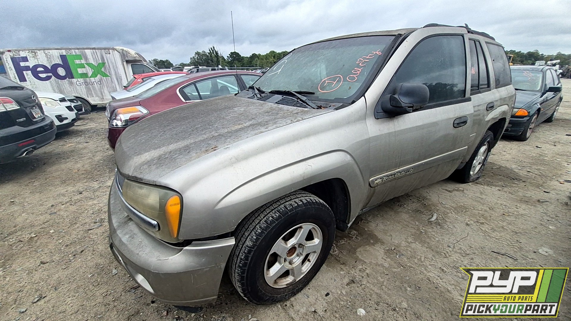 2002 CHEVROLET TRAILBLAZER available for parts