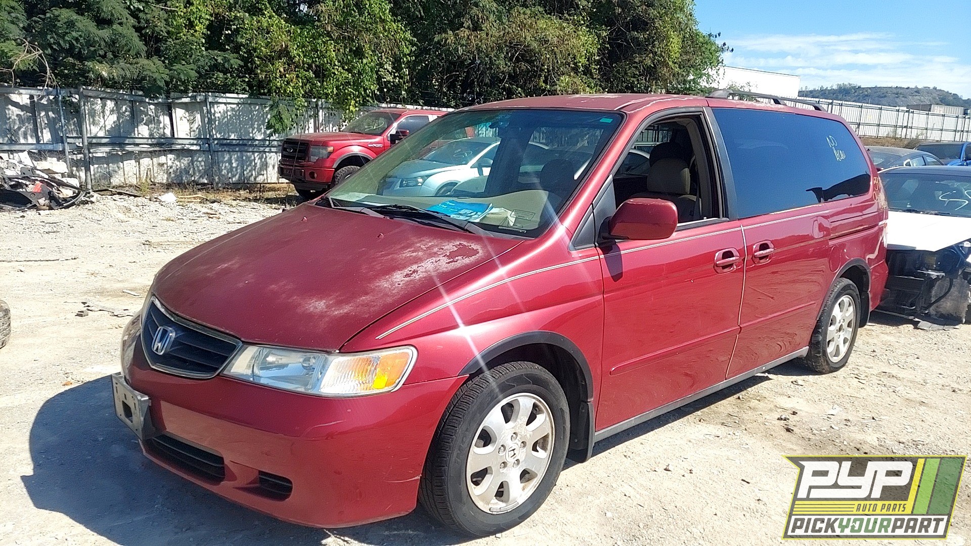 2004 HONDA ODYSSEY available for parts