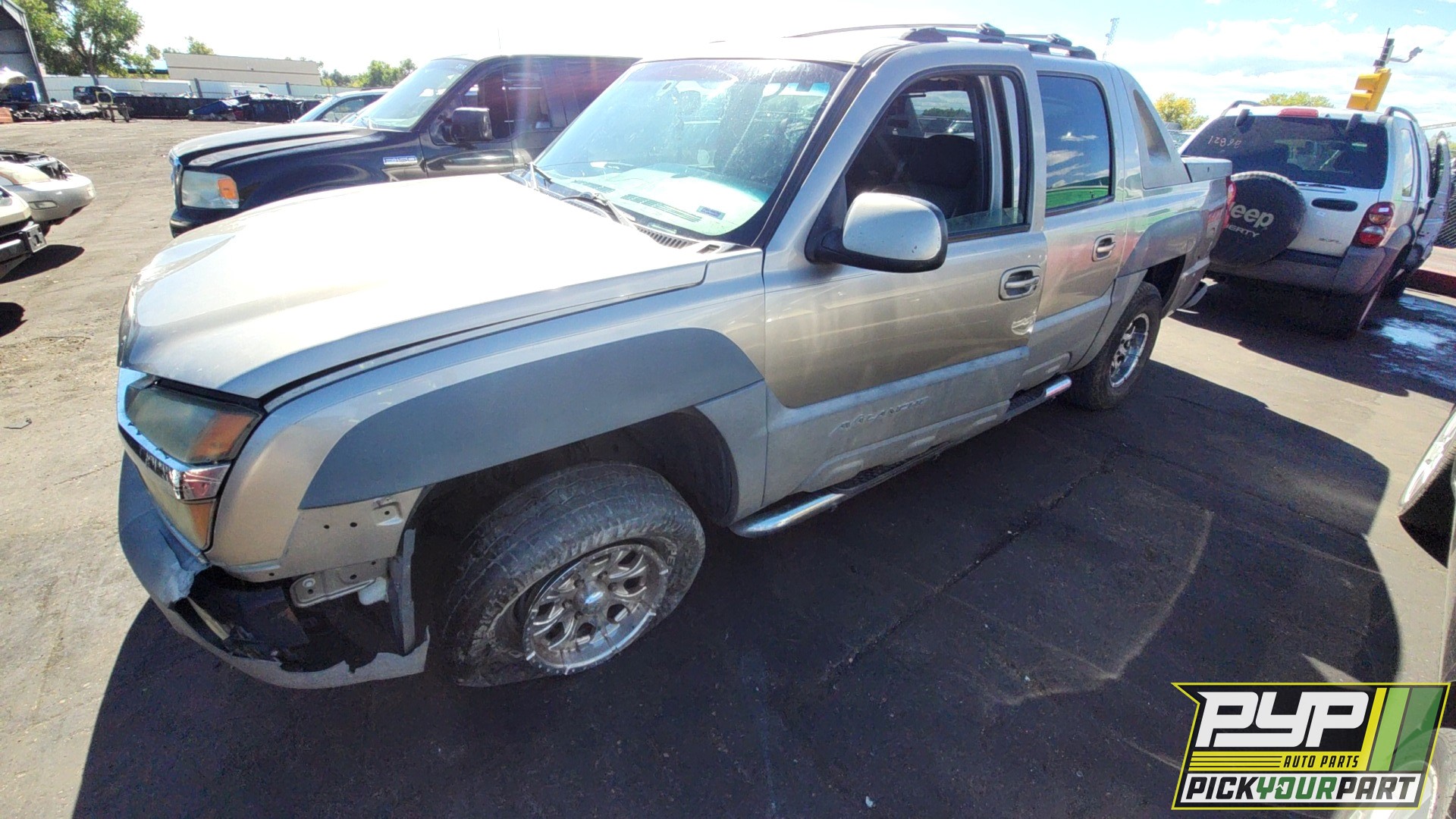 2002 CHEVROLET AVALANCHE 1500 available for parts