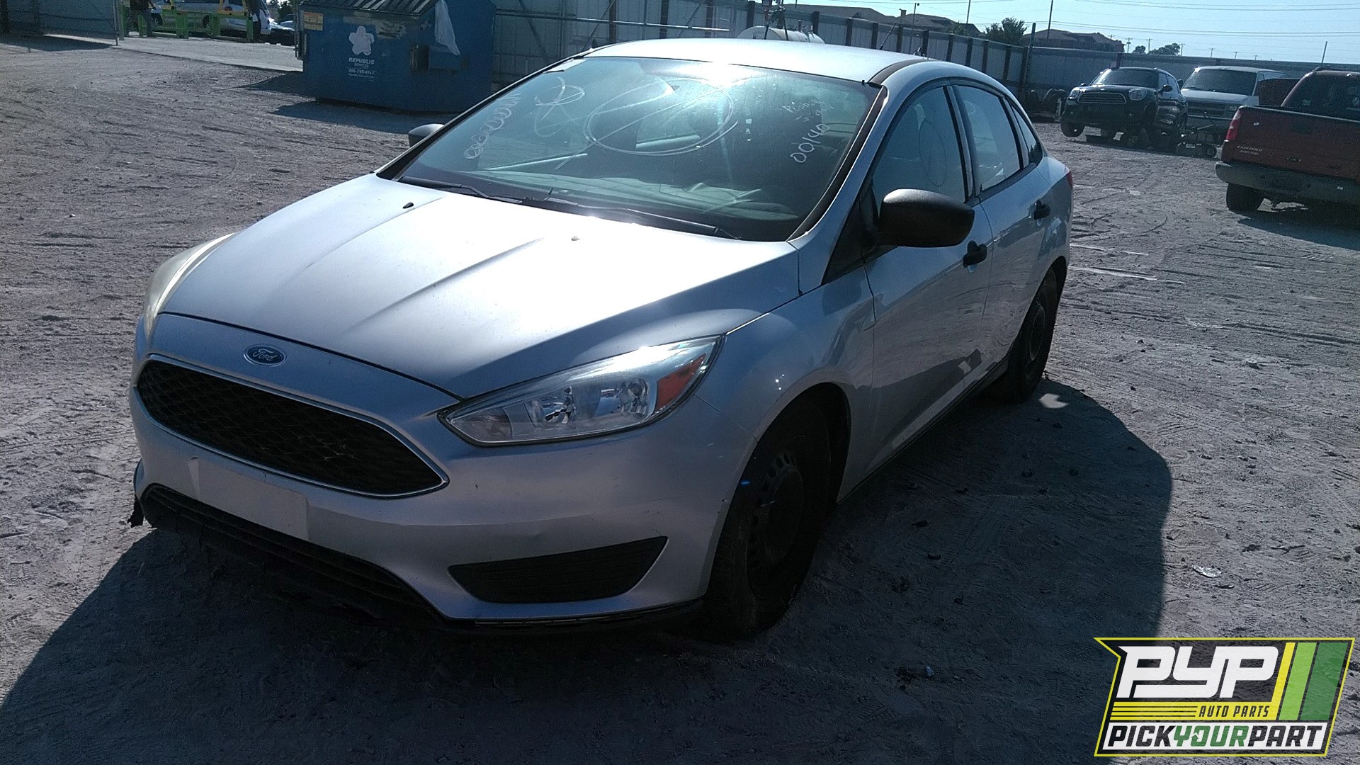 2016 FORD FOCUS available for parts