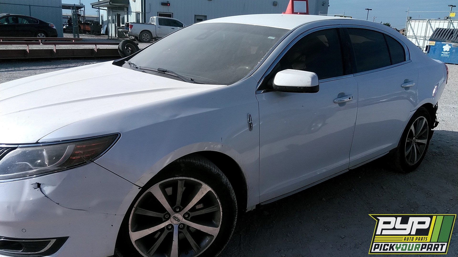 2013 LINCOLN MKS available for parts