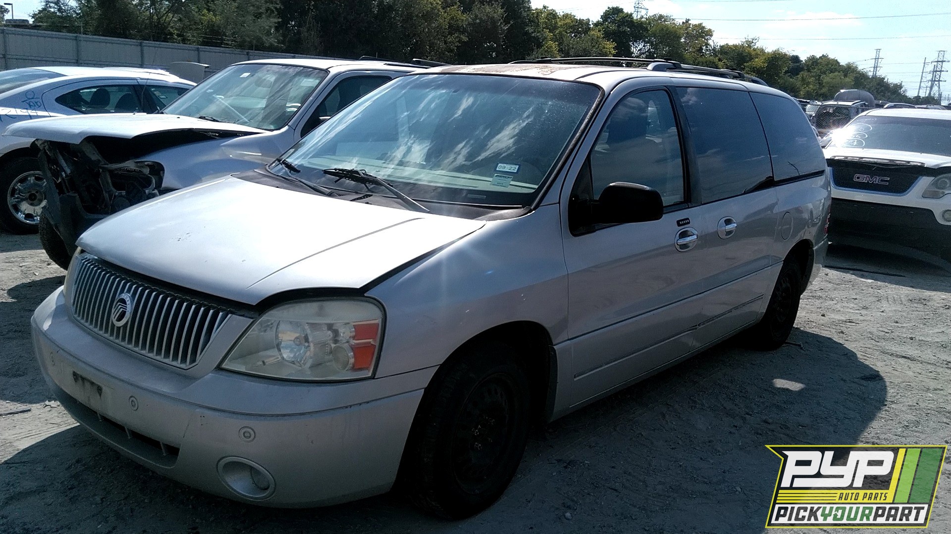 2004 MERCURY MONTEREY available for parts