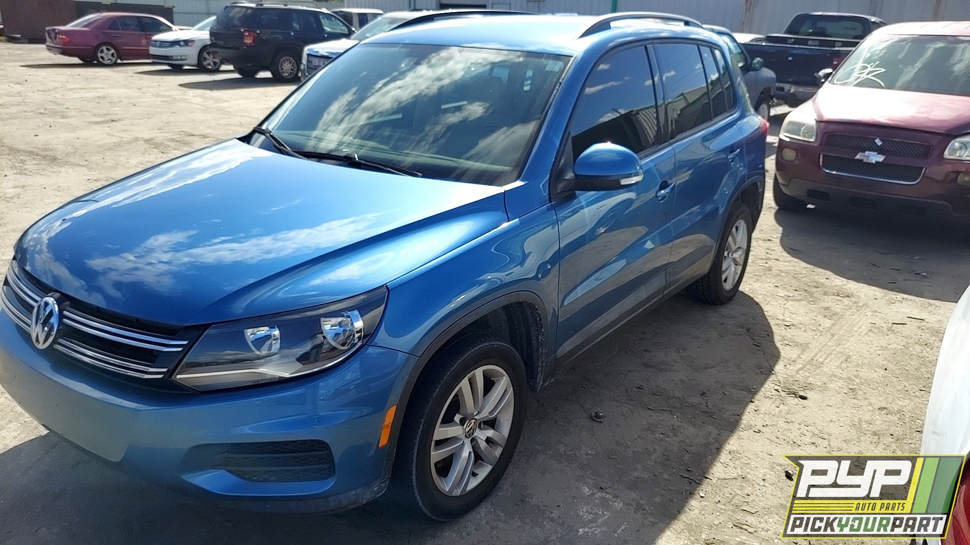 2017 VOLKSWAGEN TIGUAN available for parts
