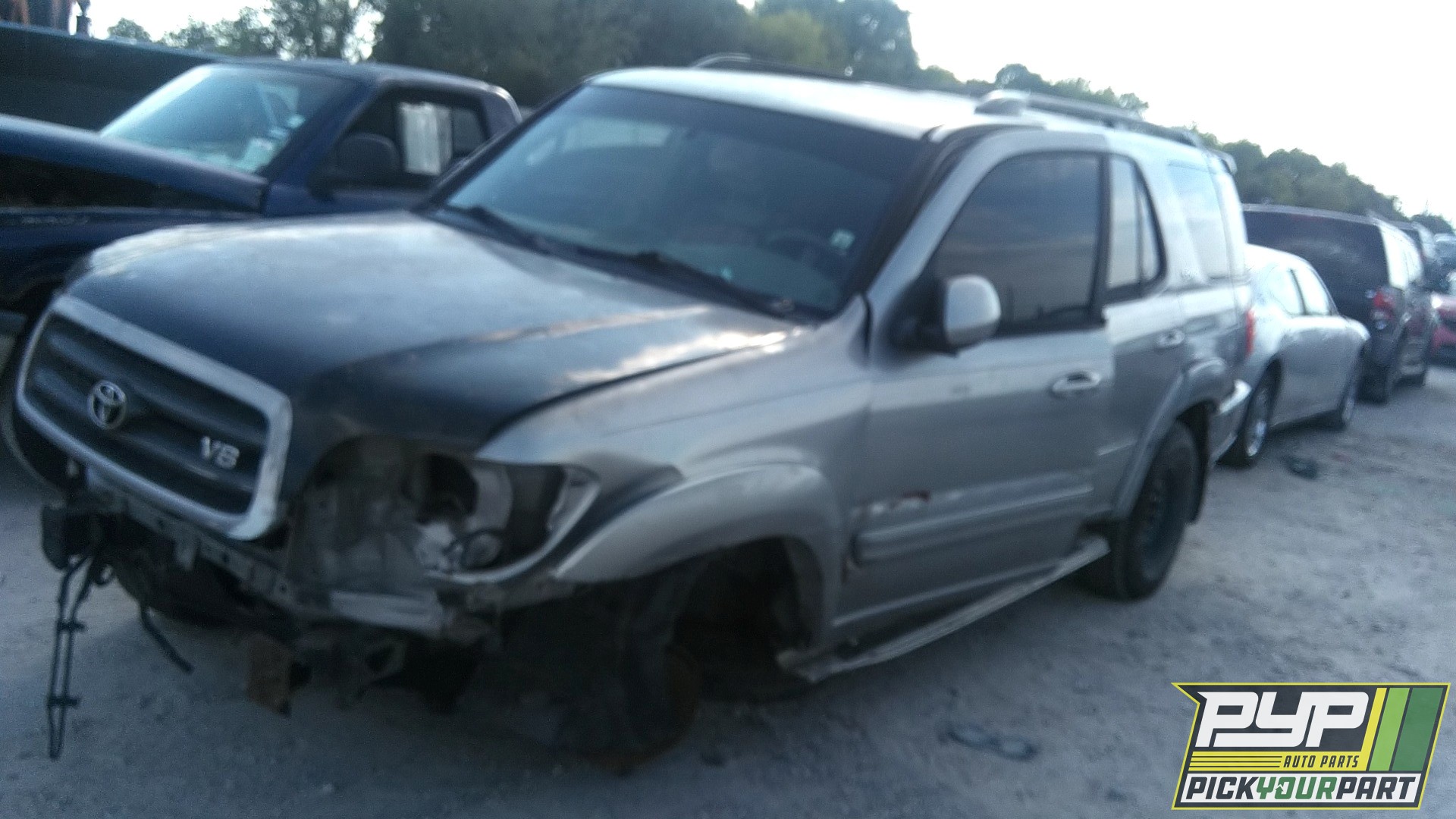 2002 TOYOTA SEQUOIA partes disponibles