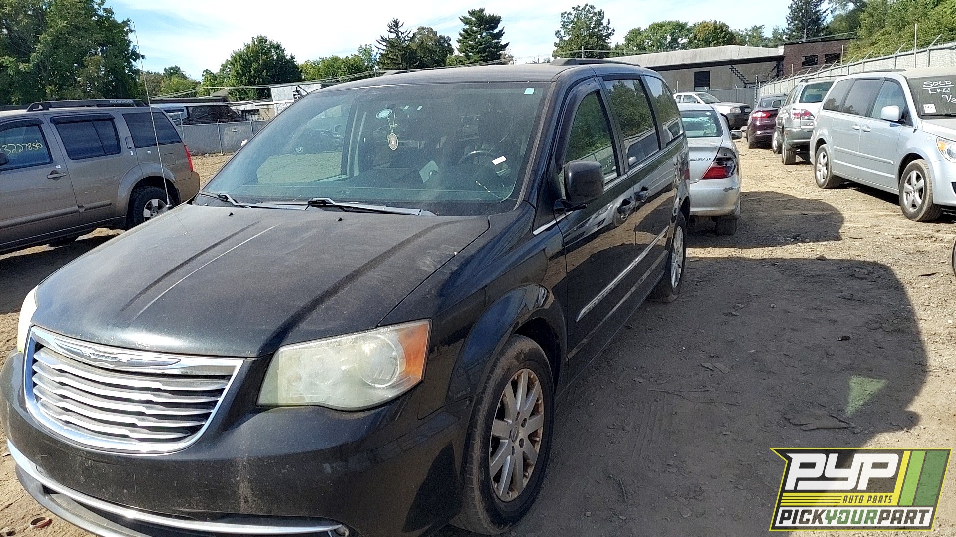 2014 CHRYSLER TOWN & COUNTRY available for parts
