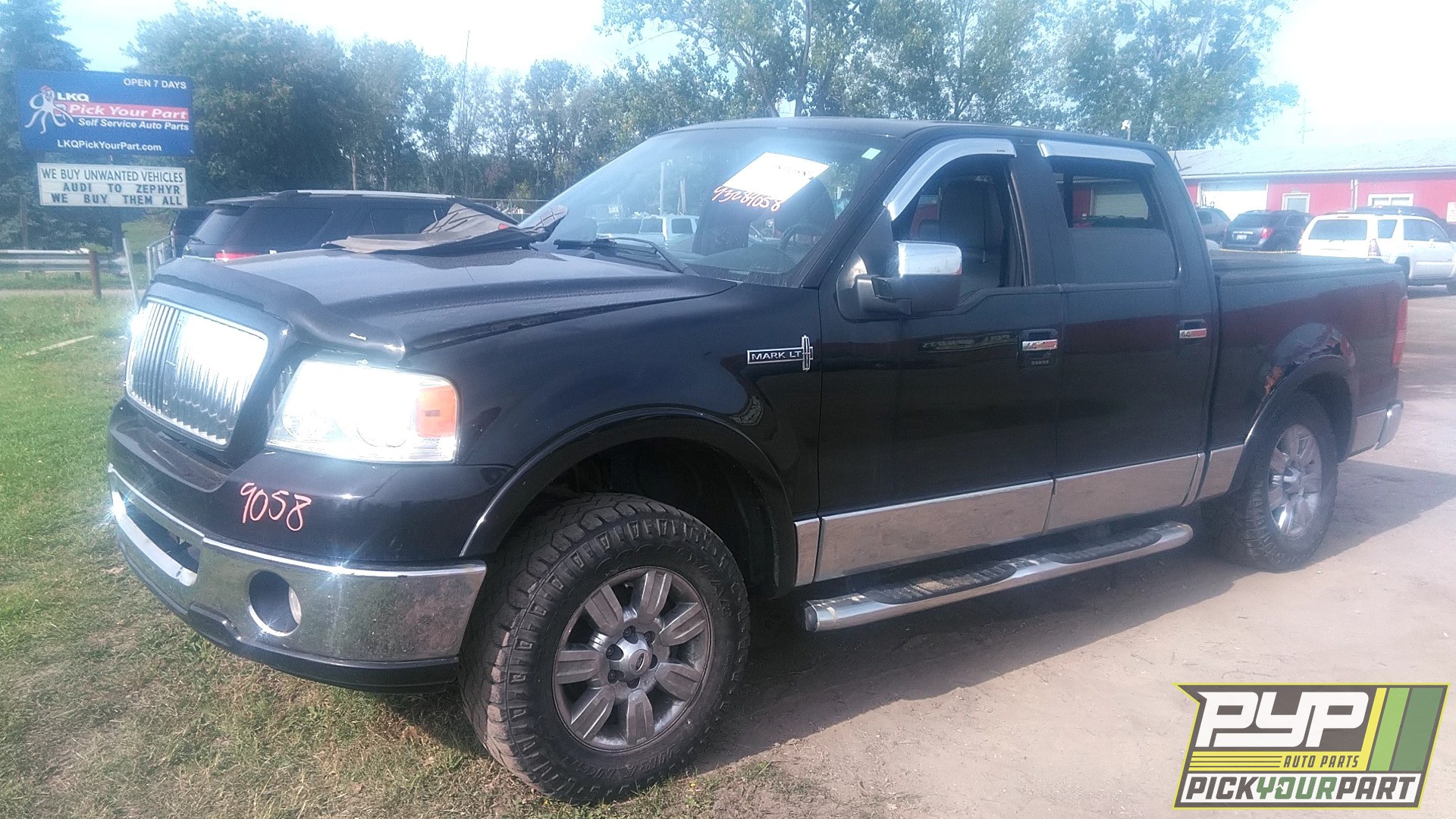 2006 LINCOLN MARK LT available for parts