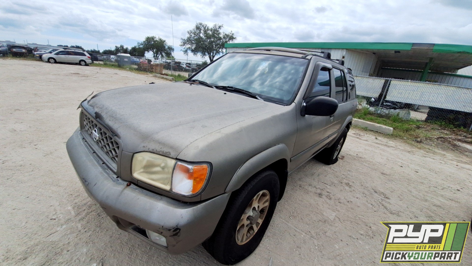 2001 NISSAN PATHFINDER partes disponibles