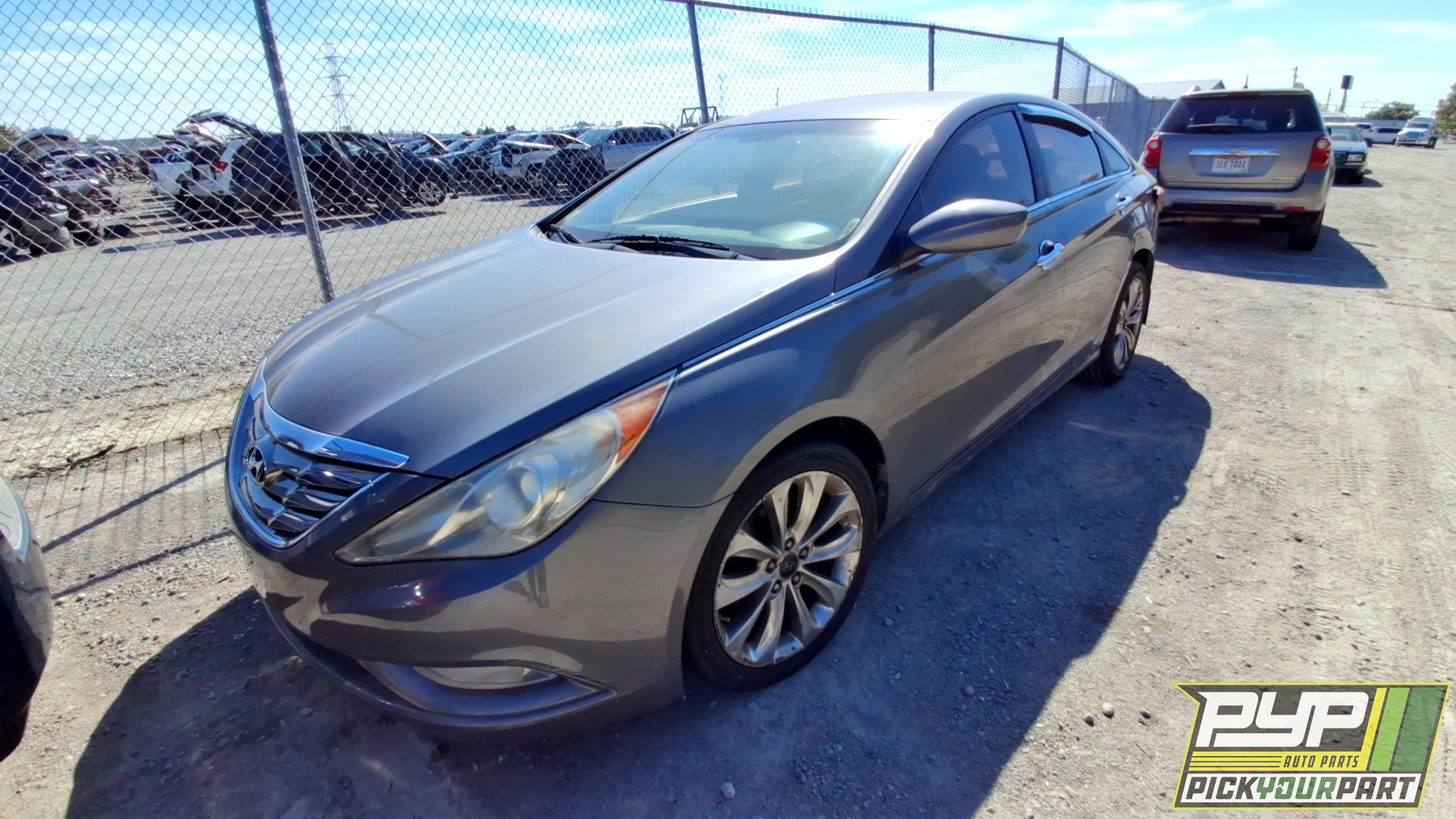 2011 HYUNDAI SONATA available for parts