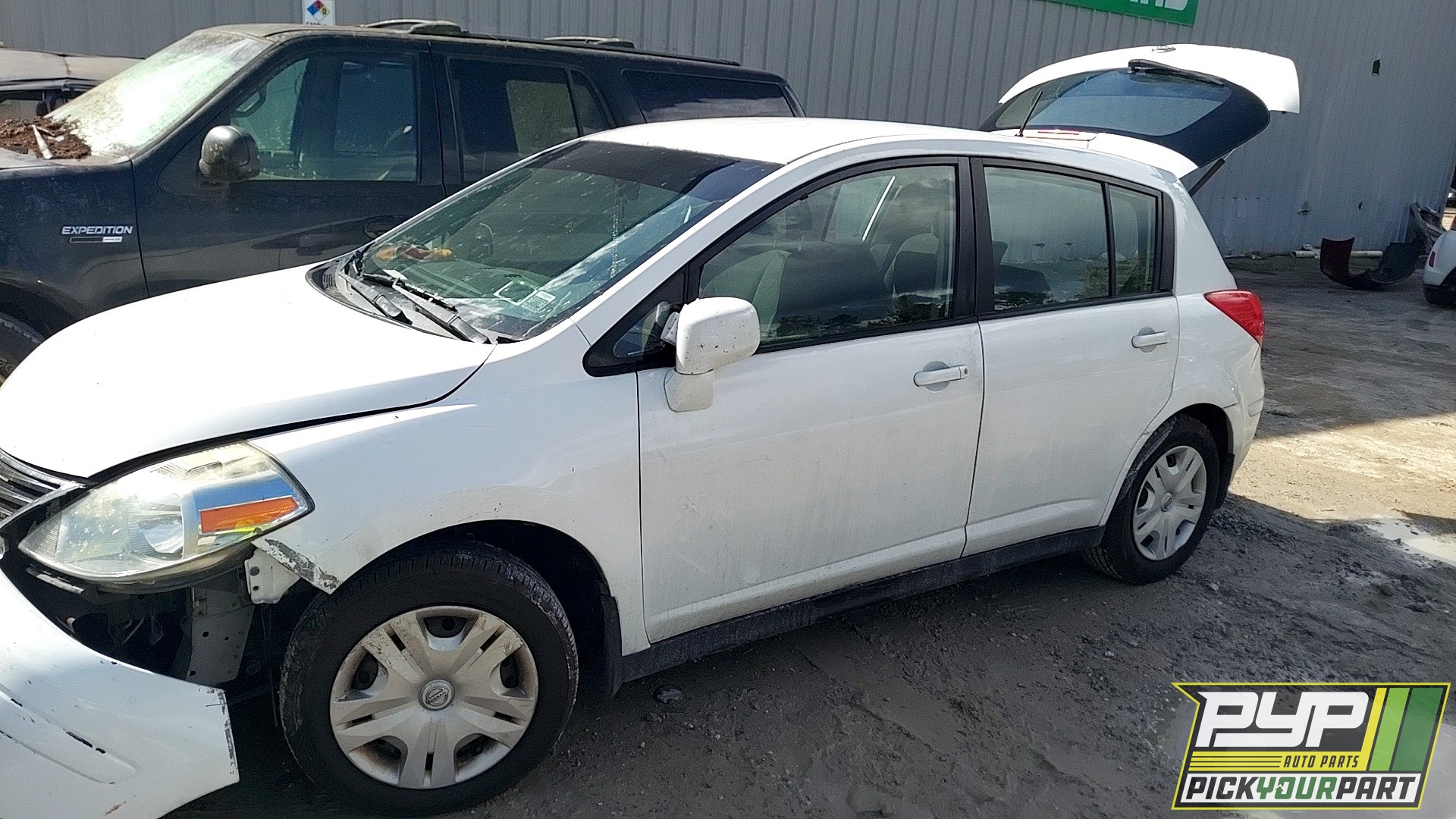 2011 NISSAN VERSA partes disponibles
