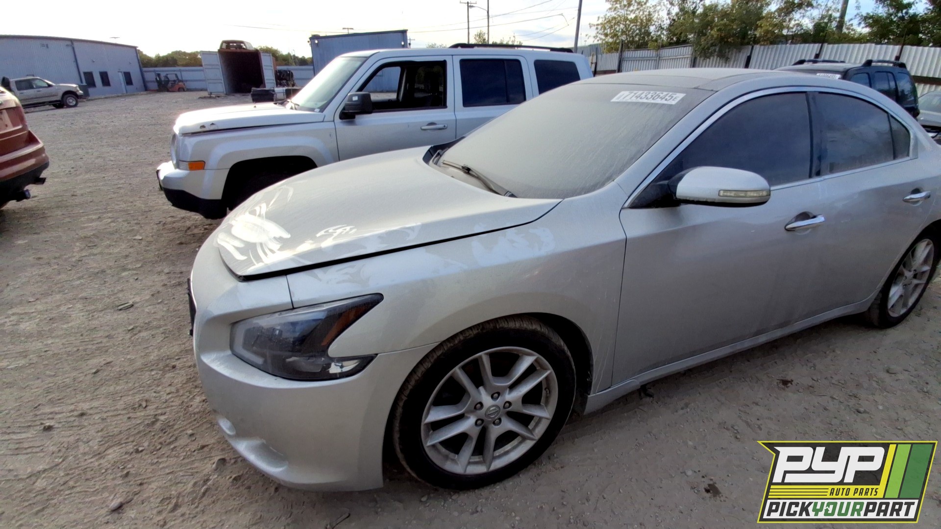 2010 NISSAN MAXIMA available for parts