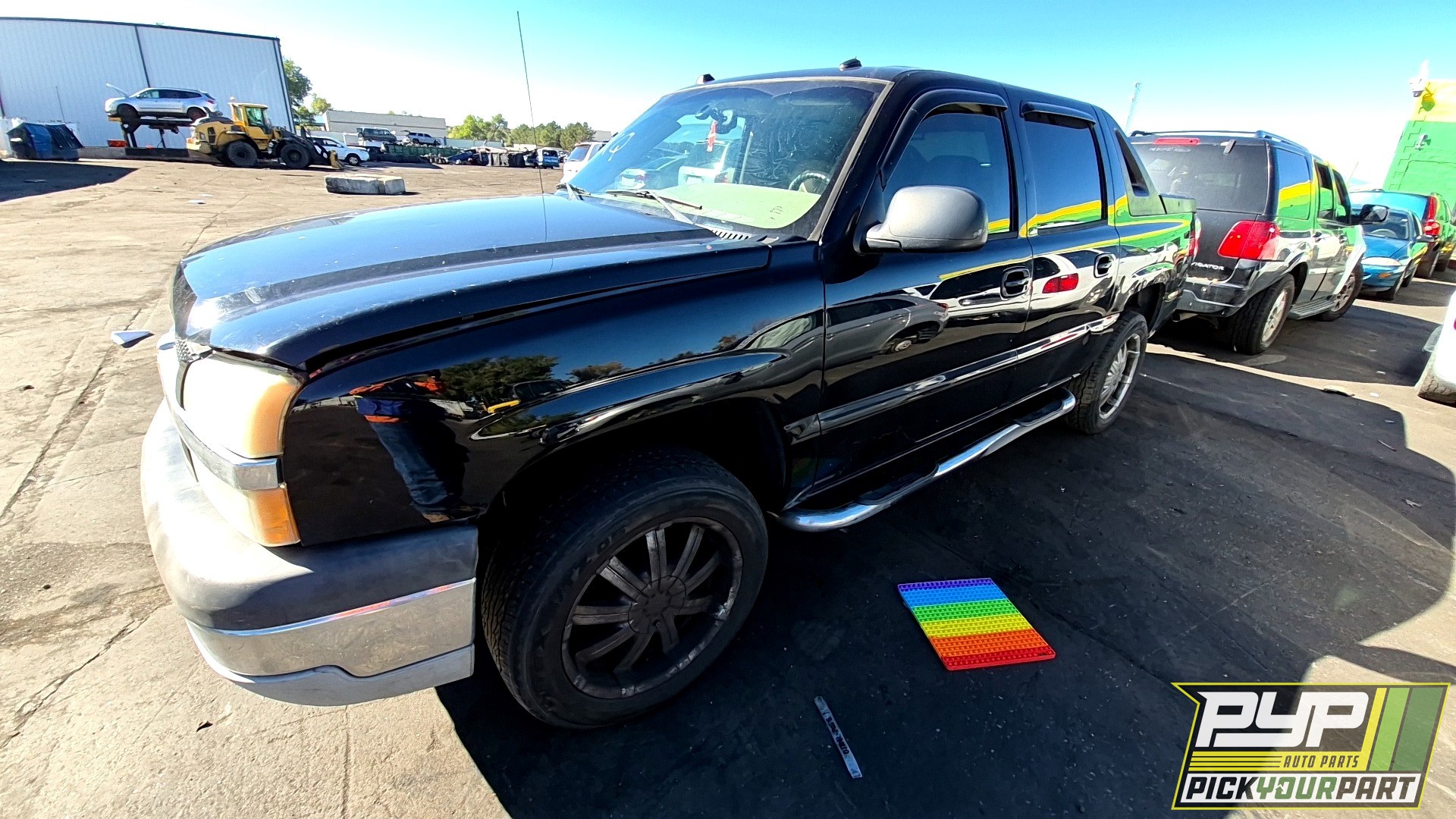 2005 CHEVROLET AVALANCHE 1500 available for parts