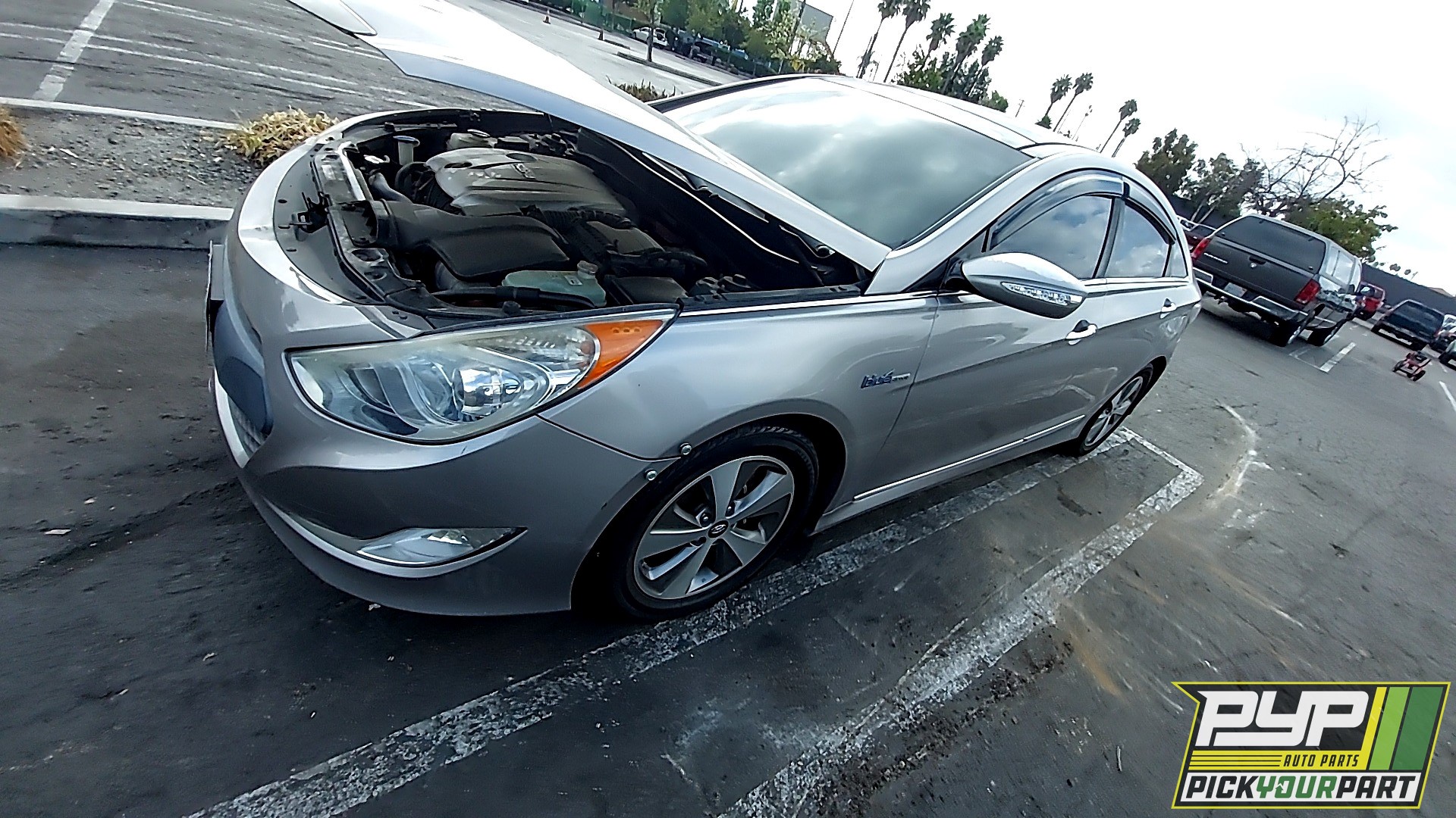 2012 HYUNDAI SONATA available for parts