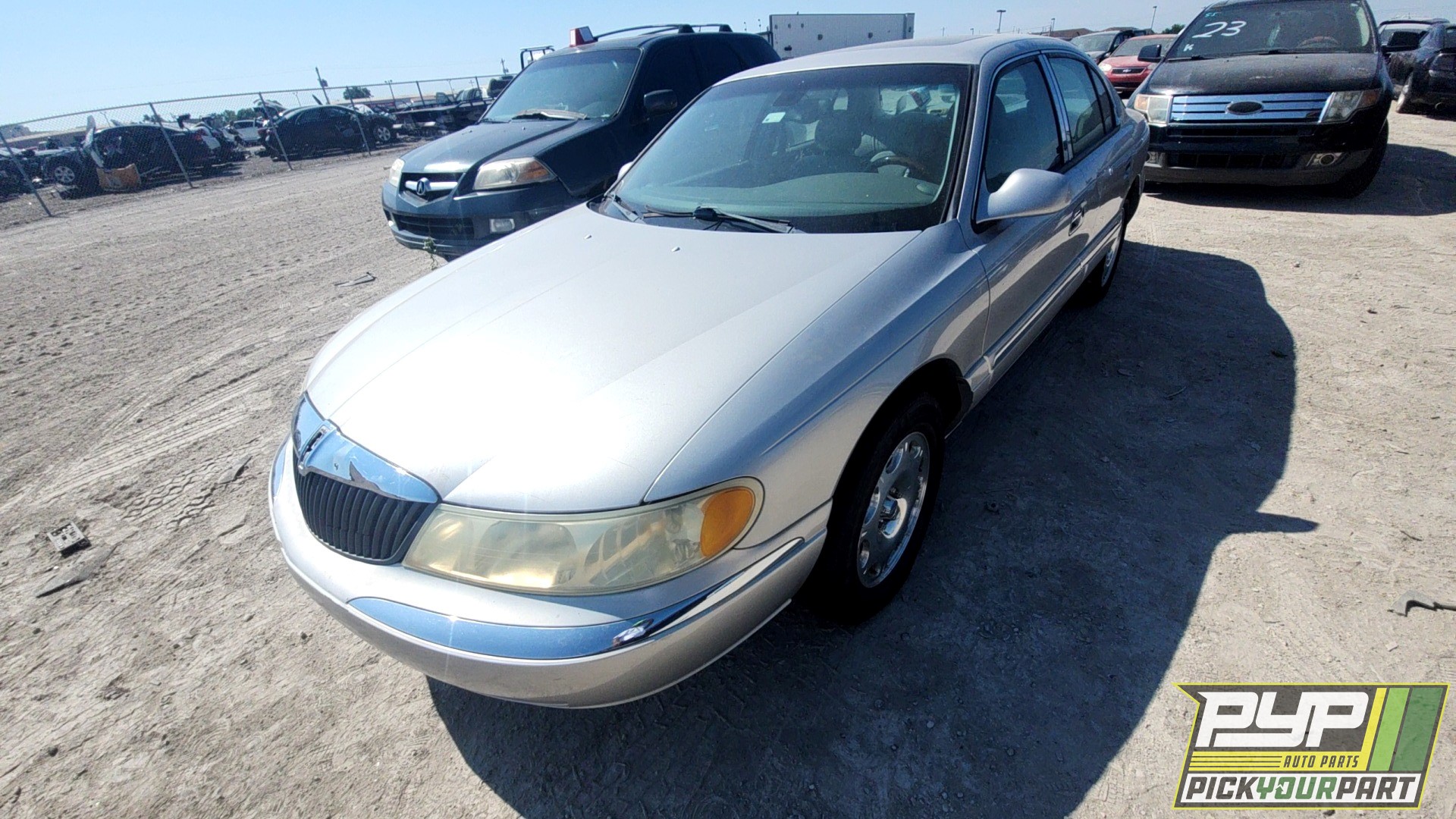 2002 LINCOLN CONTINENTAL available for parts