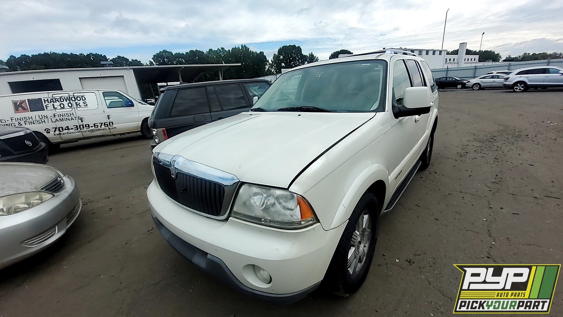 2003 LINCOLN AVIATOR available for parts
