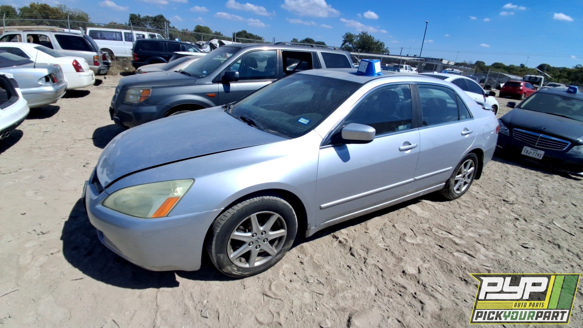 2004 HONDA ACCORD available for parts