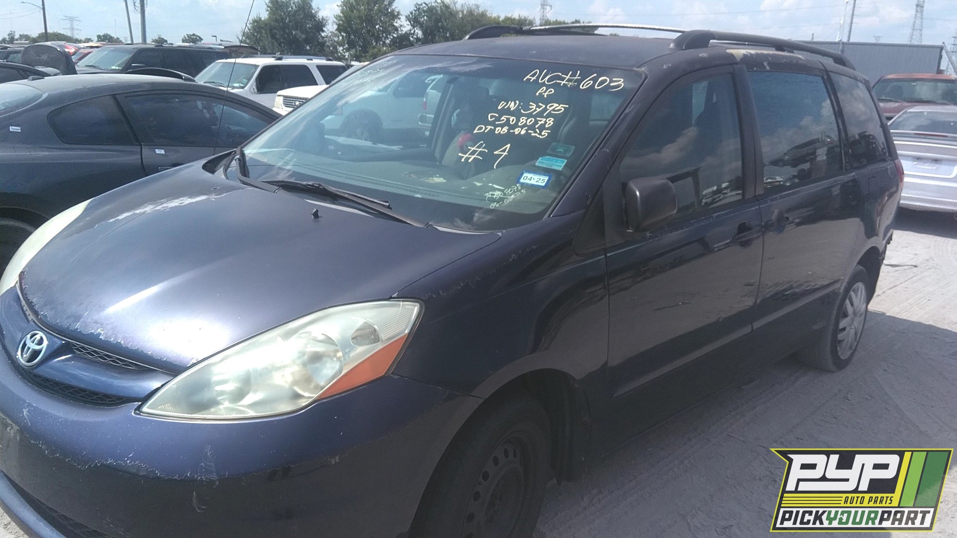 2006 TOYOTA SIENNA available for parts