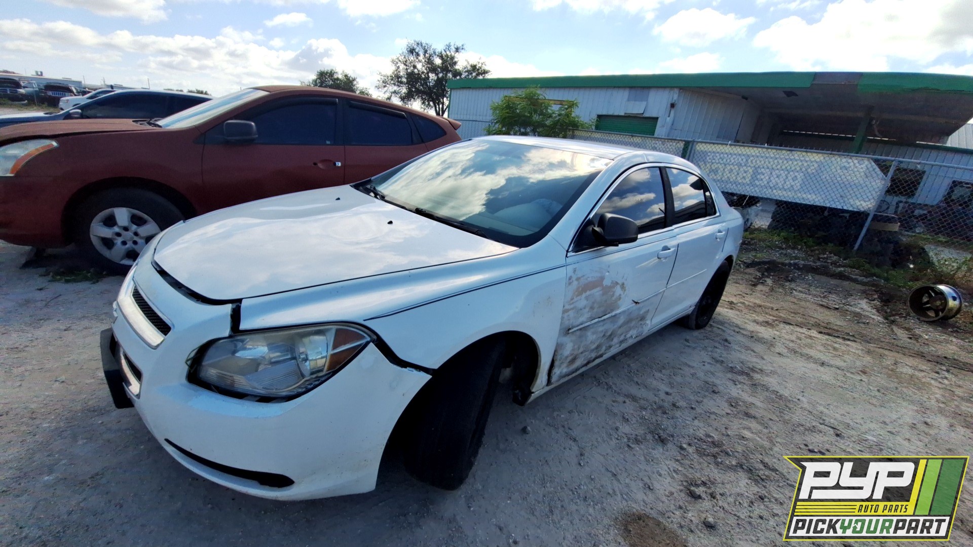 2011 CHEVROLET MALIBU available for parts