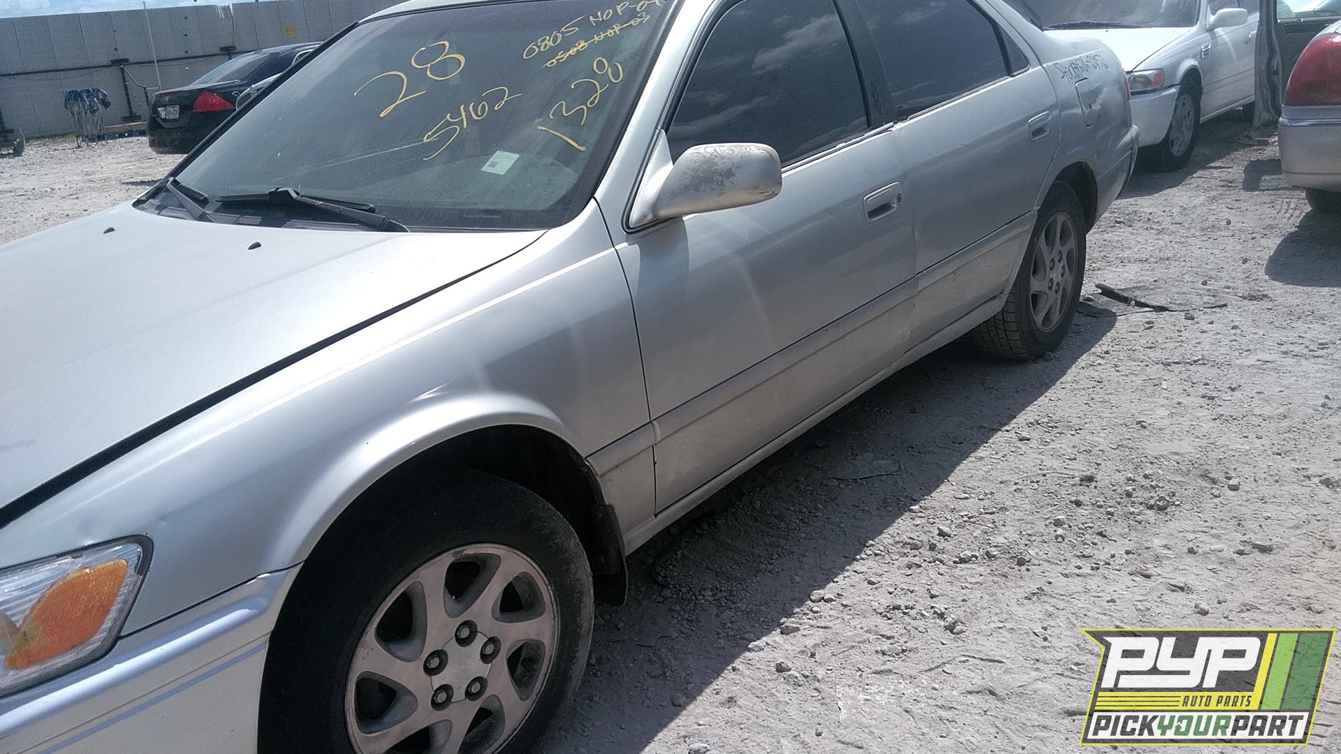 2001 TOYOTA CAMRY partes disponibles
