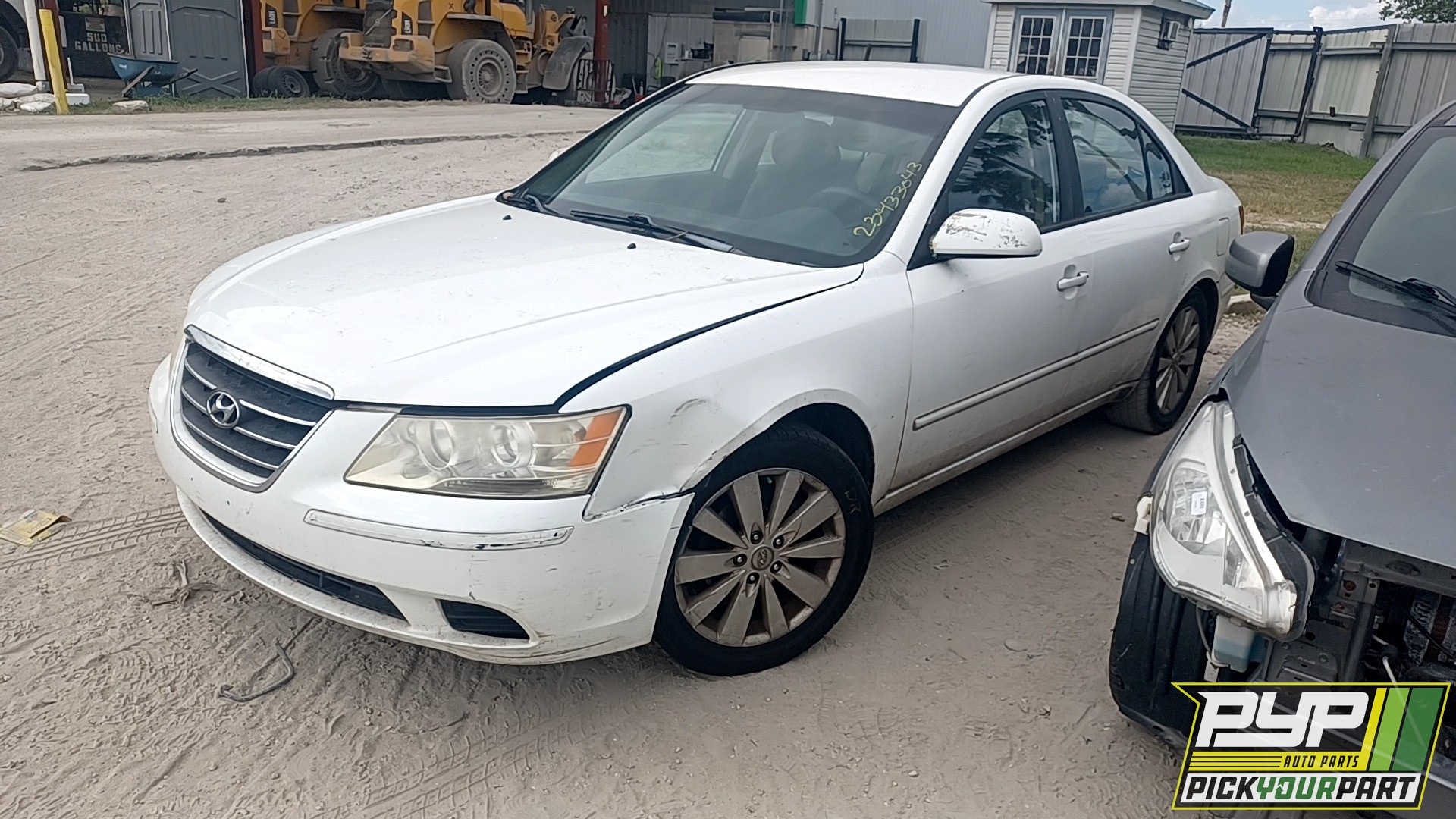 2010 HYUNDAI SONATA available for parts